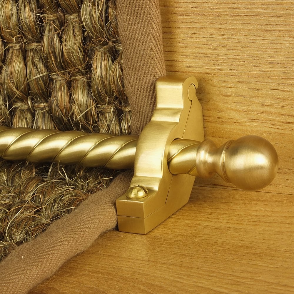 Country Satin Brass Finish Balladeer Spiral Tringles D'Escalier