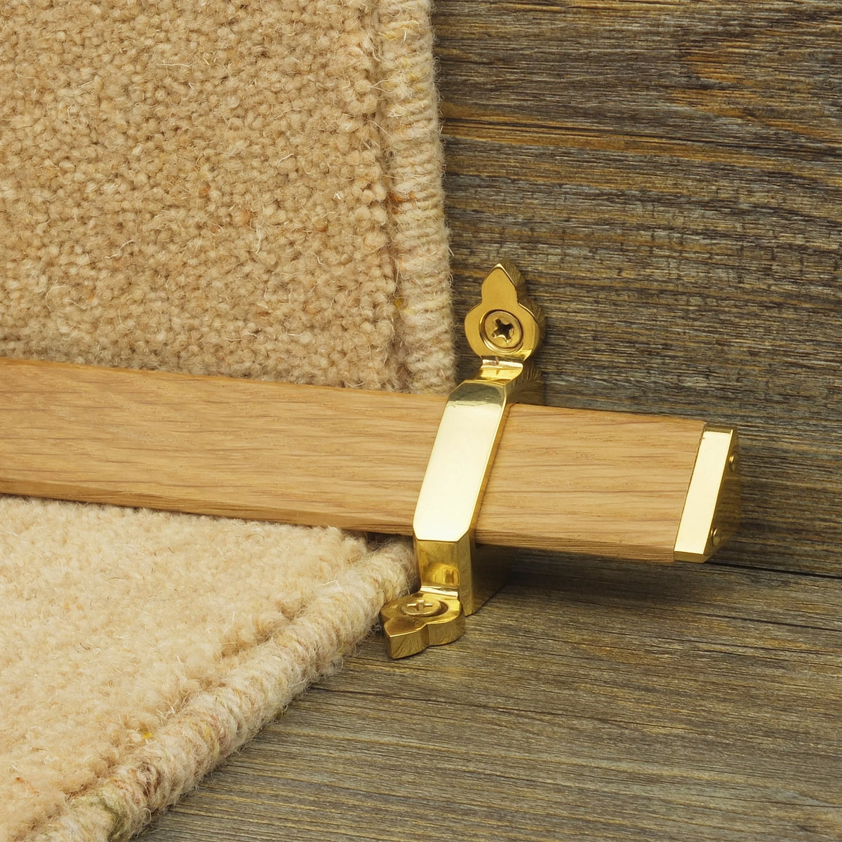 Tudor Brass Light Wood Stair Rod