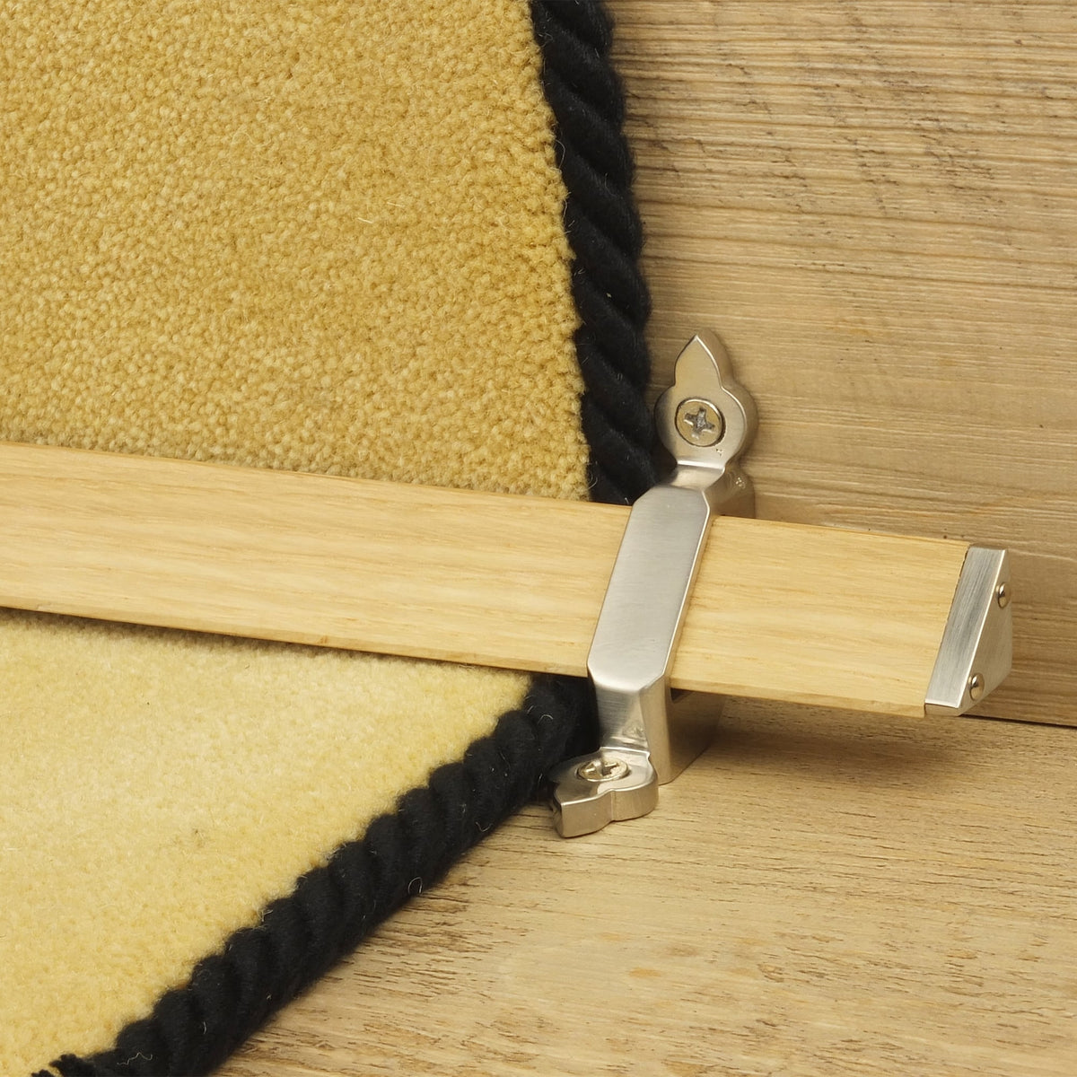 Tudor Satin Nickel Light Wood Stair Rod