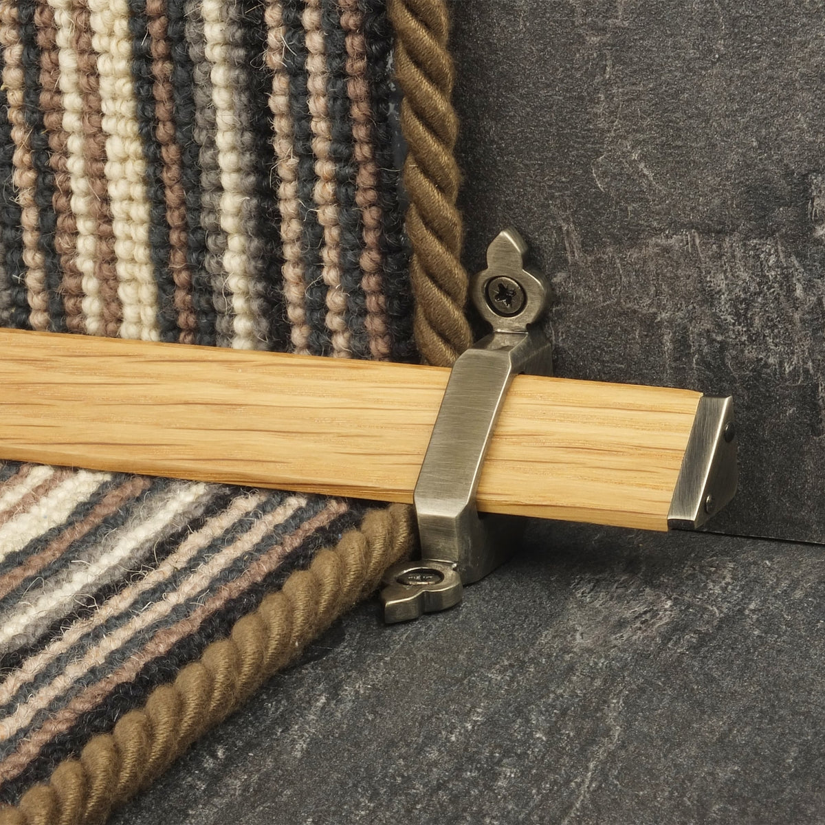 Tudor Pewter Light Wood Stair Rod