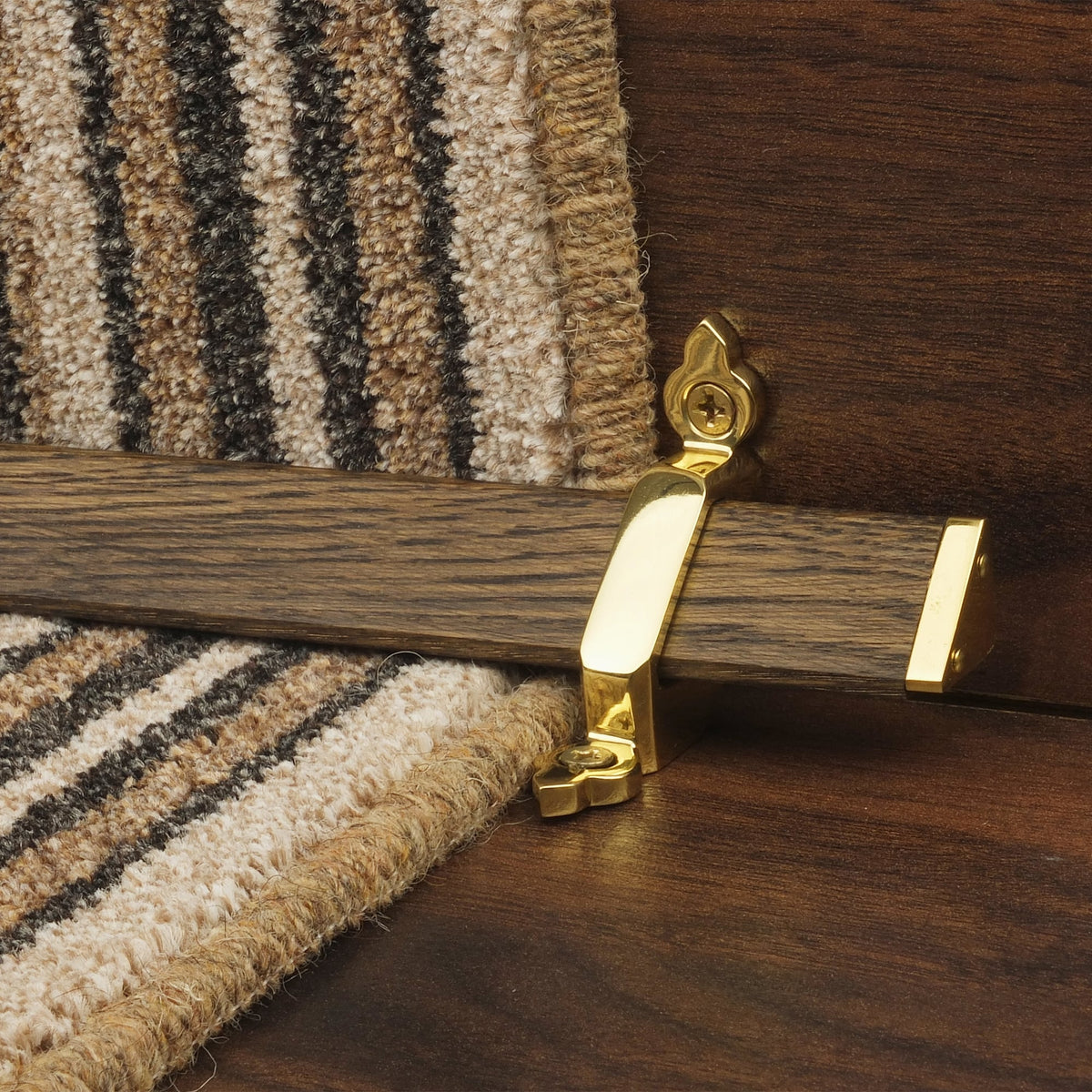 Tudor Brass Dark Wood Stair Rod