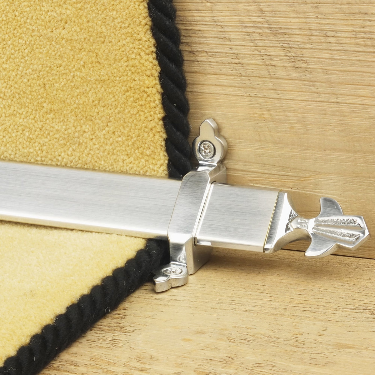 Royal Brushed Chrome Louis Stair Rod