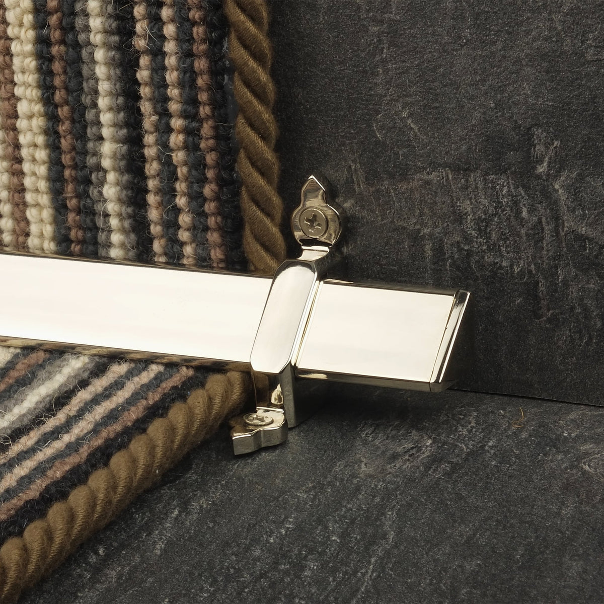 Royal Polished Nickel Vue Stair Rod