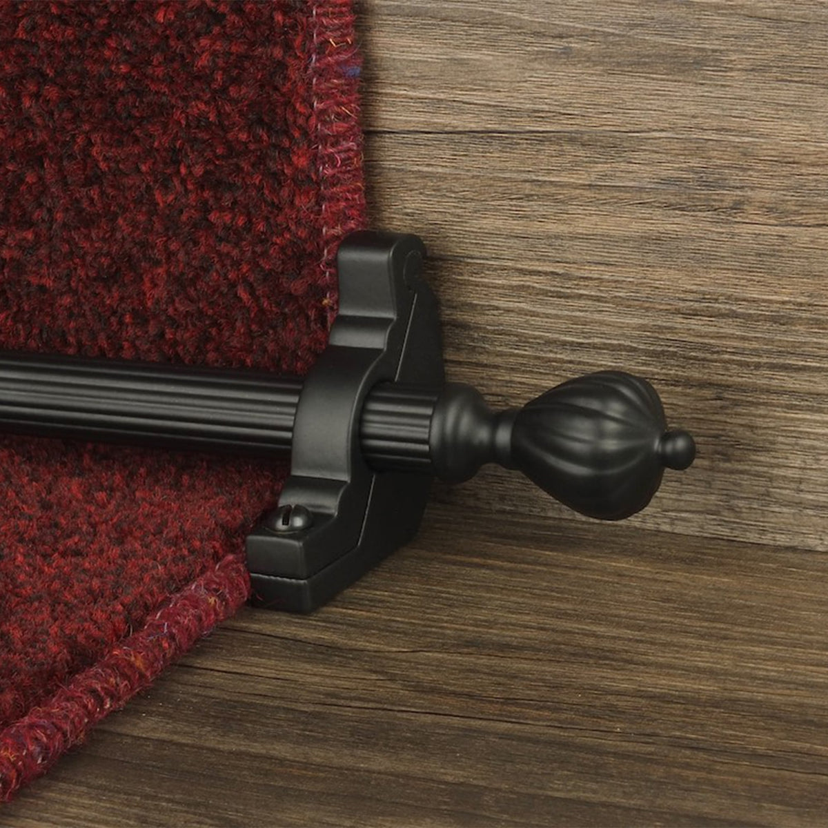 Eastern Promise Black Cairo Reeded Stair Rod