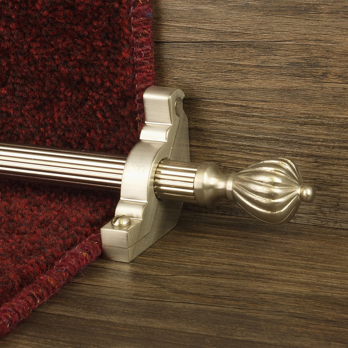Eastern Promise Satin Nickel Cairo Reeded Tringles D'Escalier