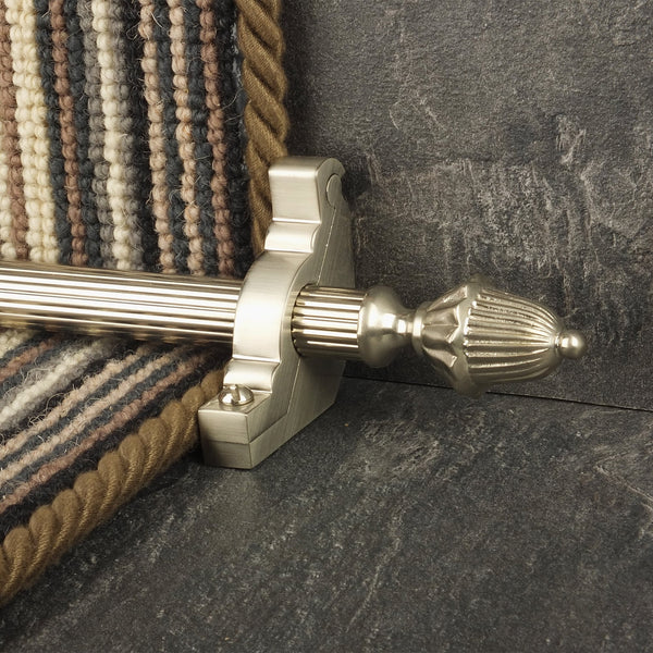 Eastern Promise Satin Nickel Dubai Reeded Treppenstangen