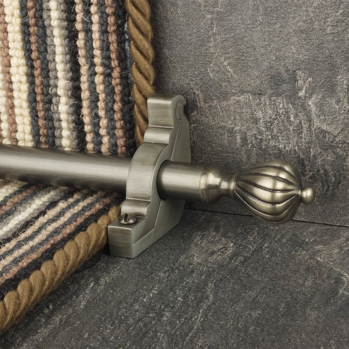 Eastern Promise Pewter Cairo Plain Tringles D'Escalier
