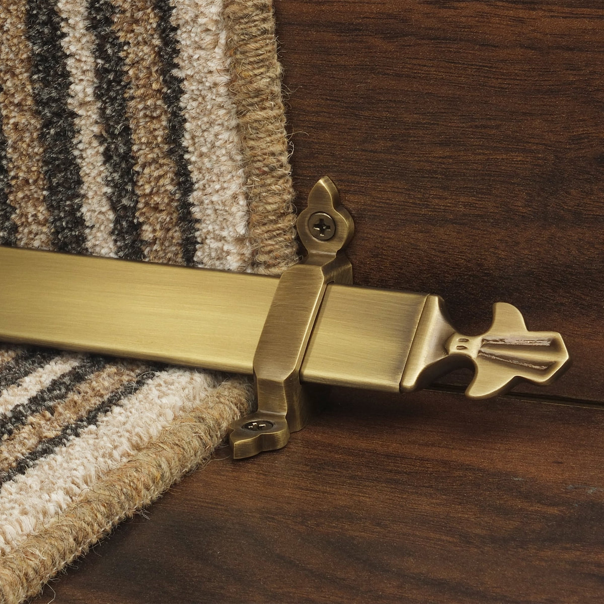 Royal Antique Brass Louis Stair Rod