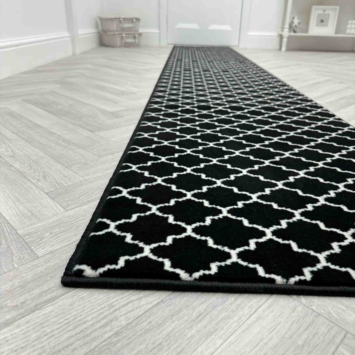 Avanti Black Hall Runner