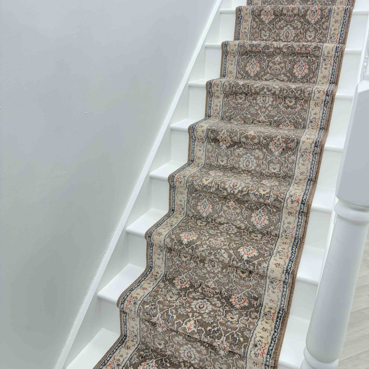 Montville Coraline Latte Alabaster Stair Runner