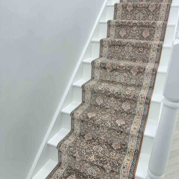 Montville Coraline Latte Alabaster Stair Runner