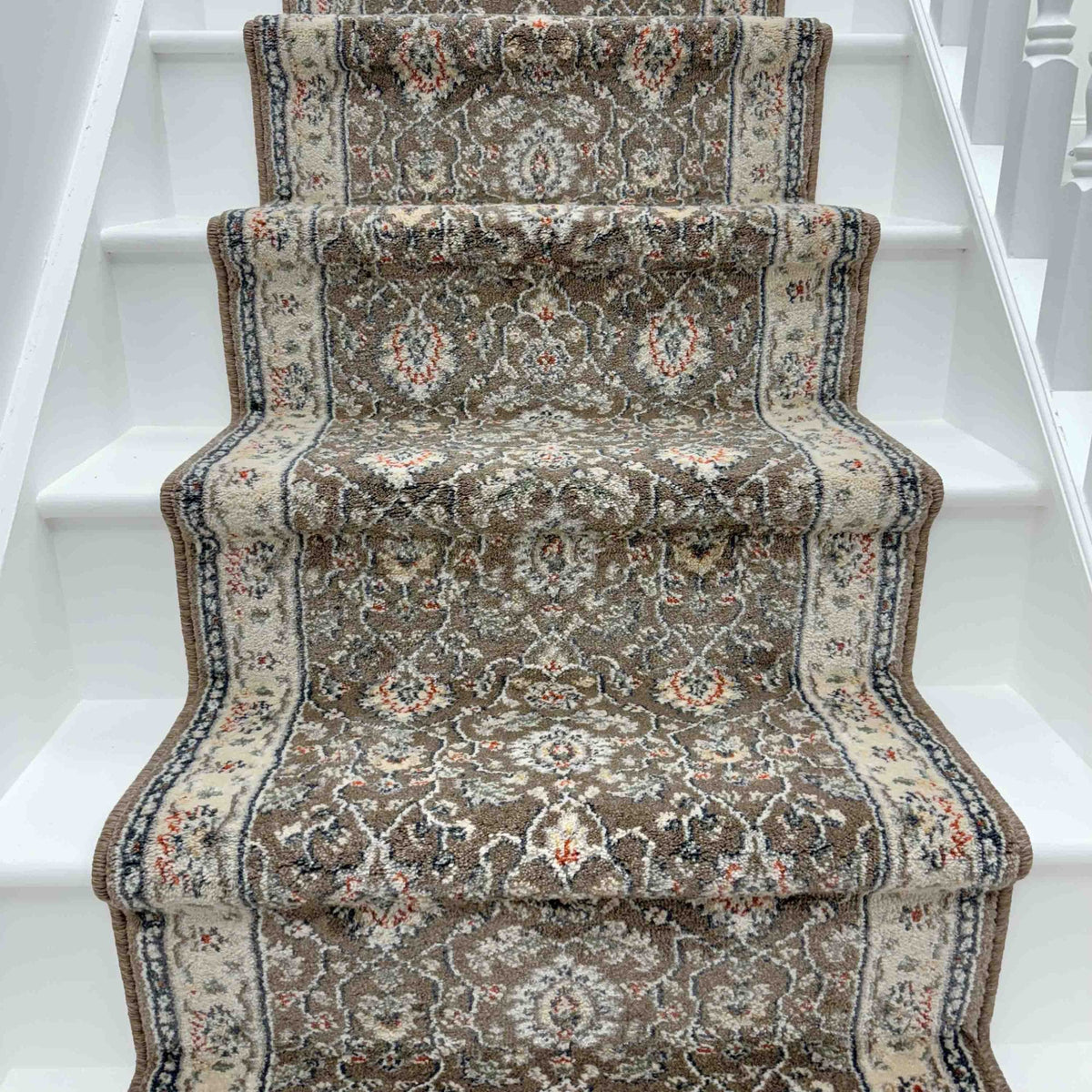 Montville Coraline Latte Alabaster Stair Runner