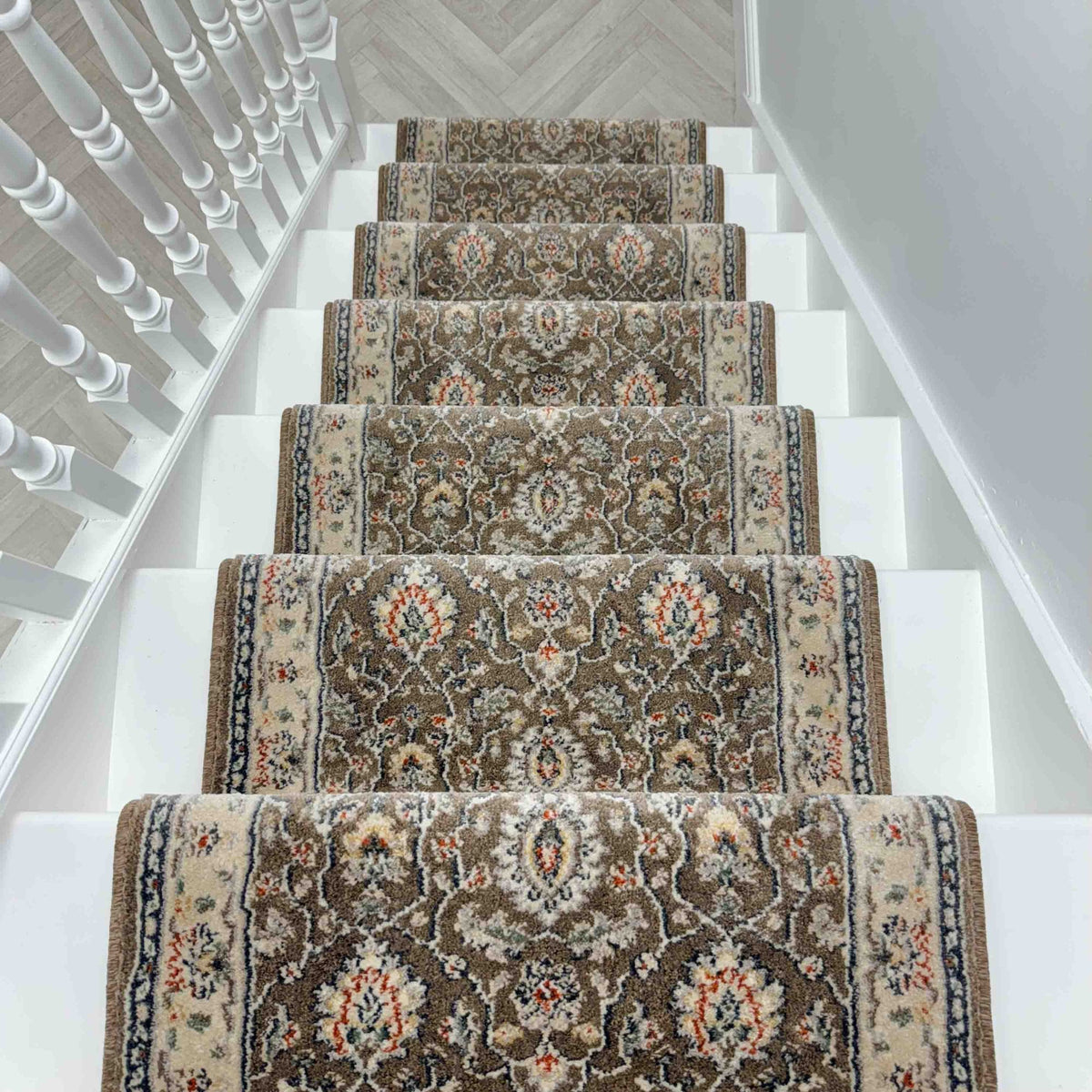 Montville Coraline Latte Alabaster Stair Runner