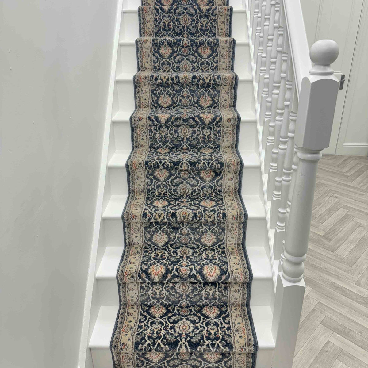 Montville Vintage Blue Alabaster Stair Runner