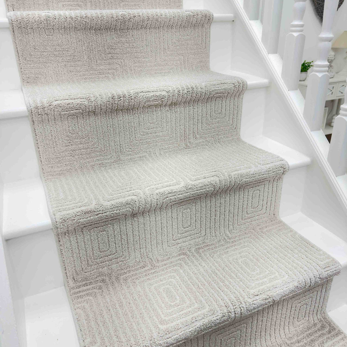 Quin Ivory 41009-6161 Stair Runner