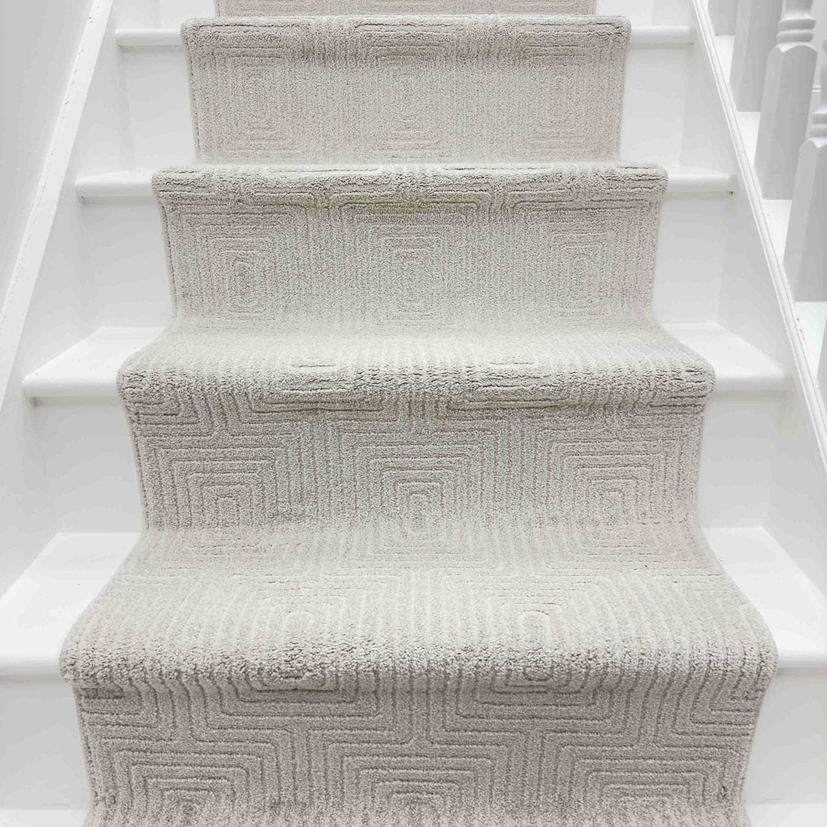 Quin Ivory 41009-6161 Stair Runner