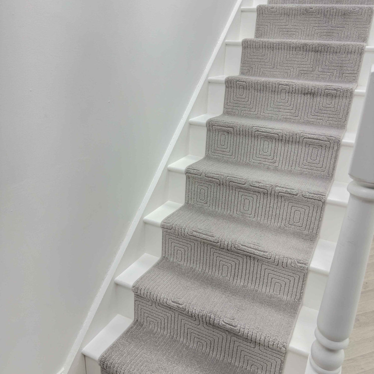 Quin Light Gray 41009-2121 Stair Runner