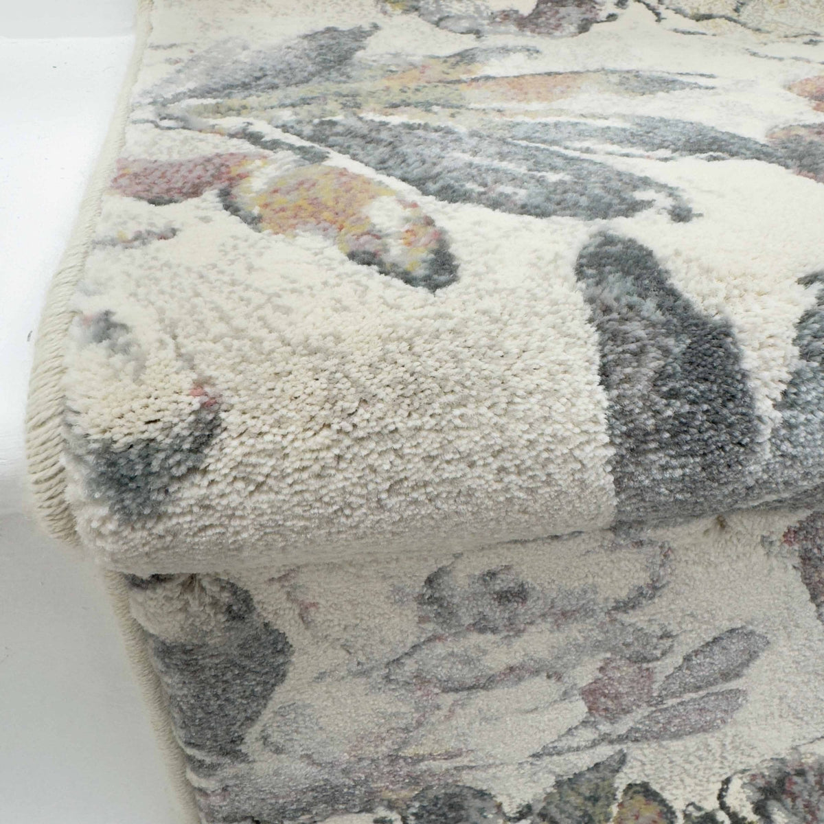 Eclipse Cream/Multi 63528-6747 Stair Runner