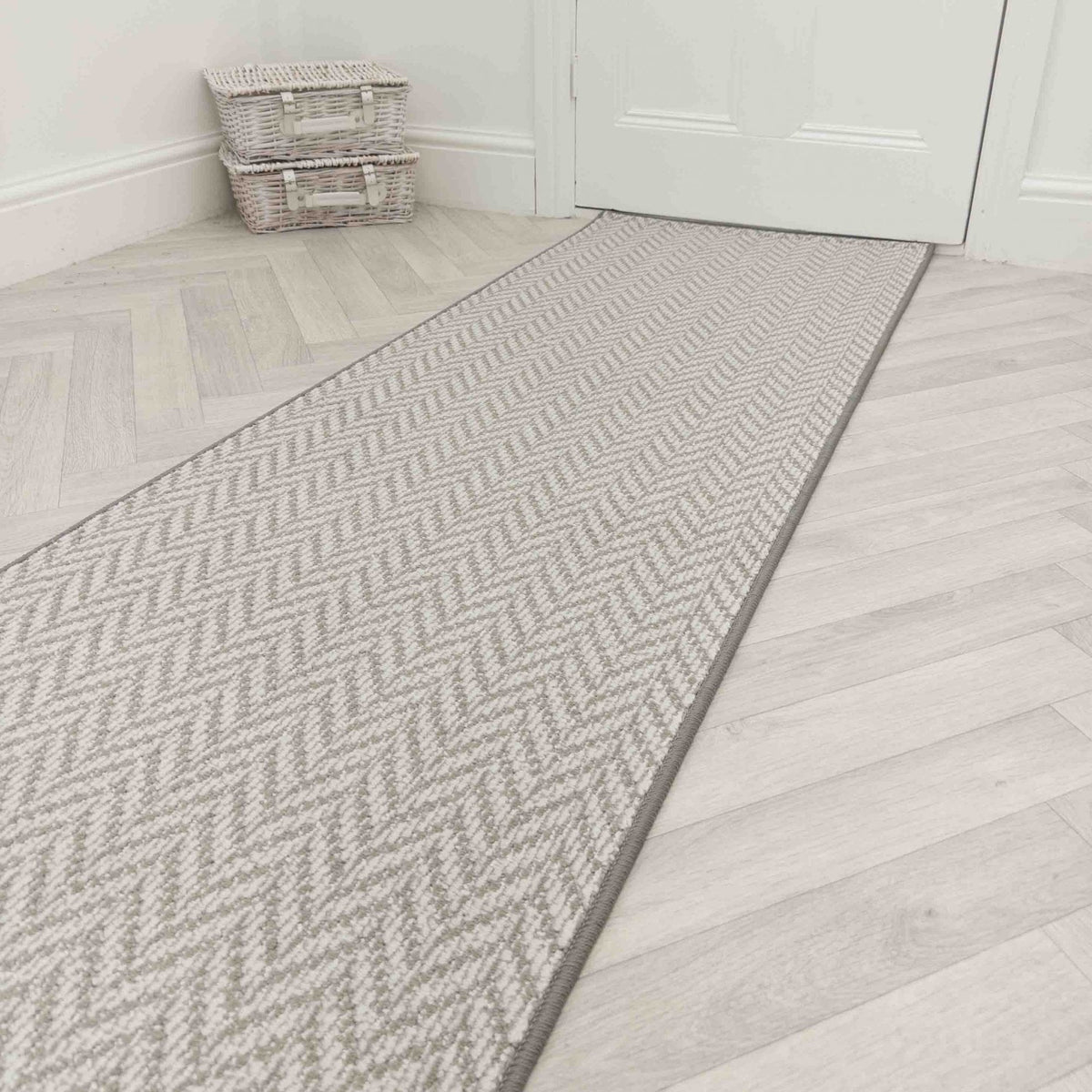 Apex Oyster Rug Runner