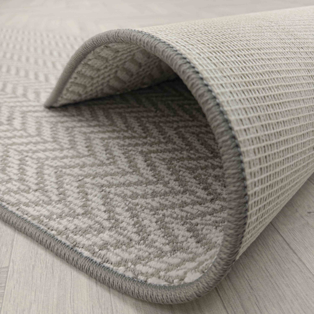 Apex Oyster Rug Runner