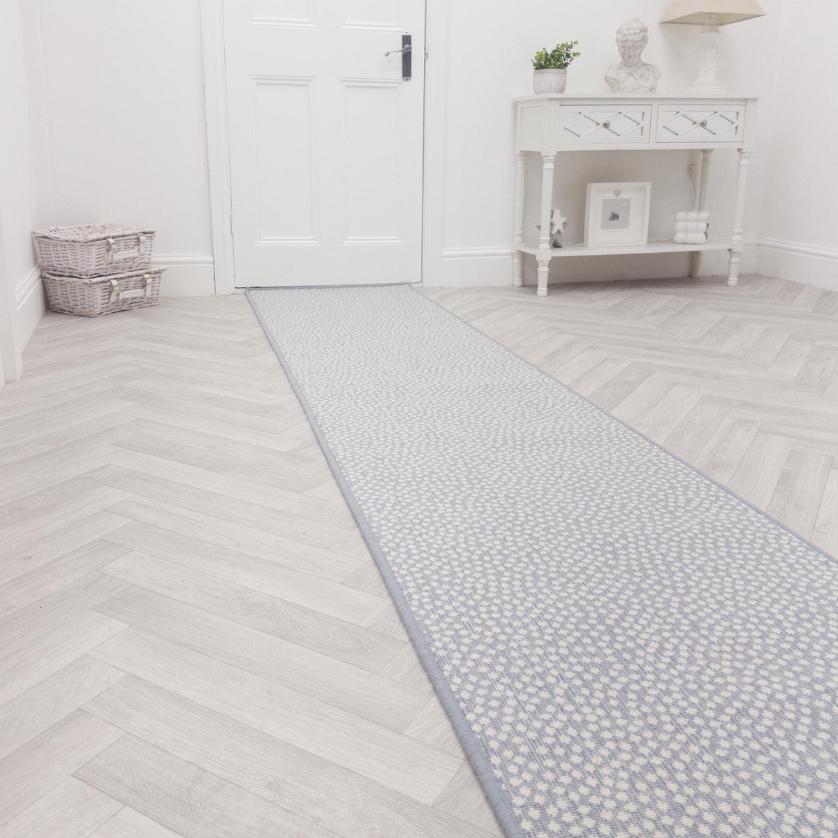Maddox Cheetah Sky Rug Runner