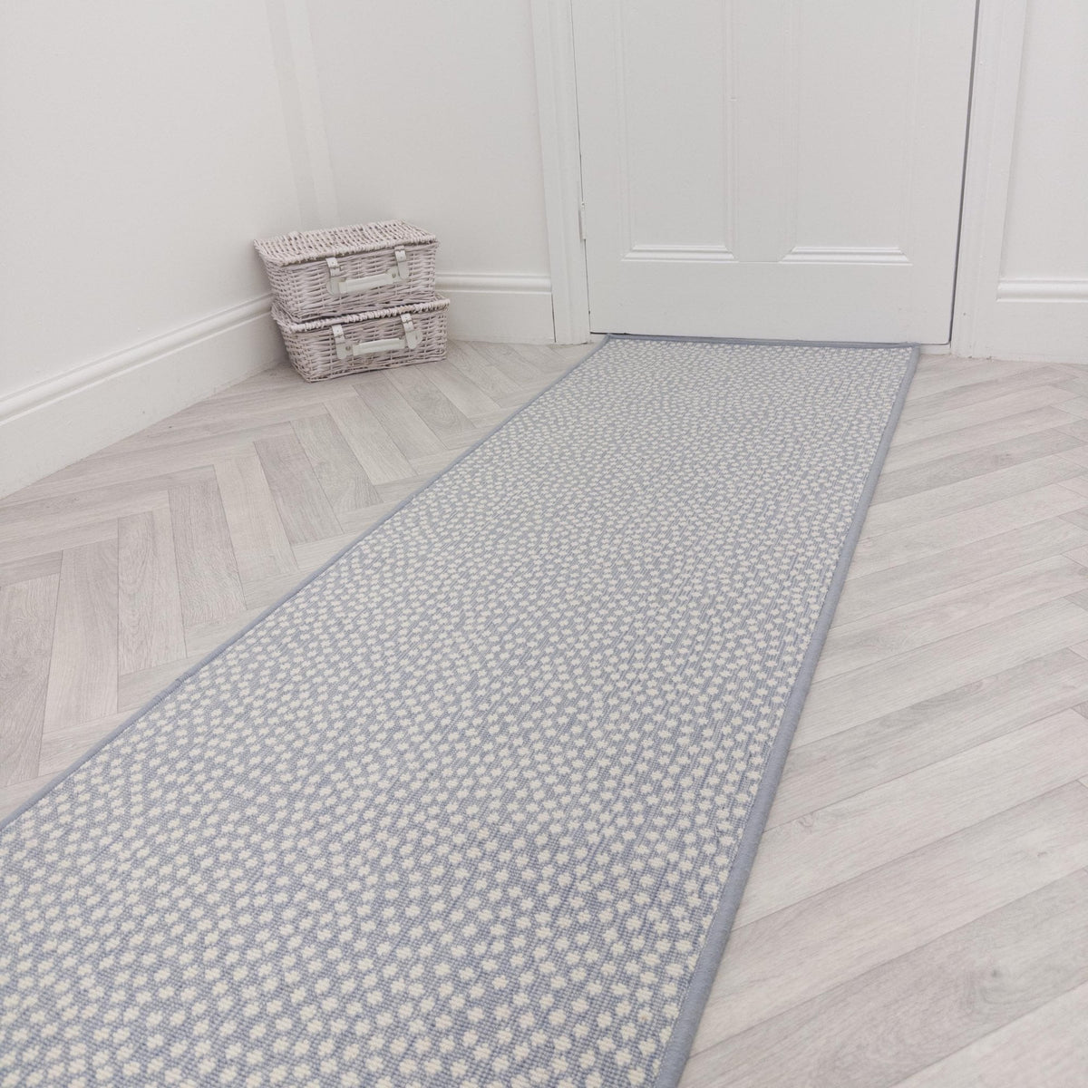 Maddox Cheetah Sky Rug Runner