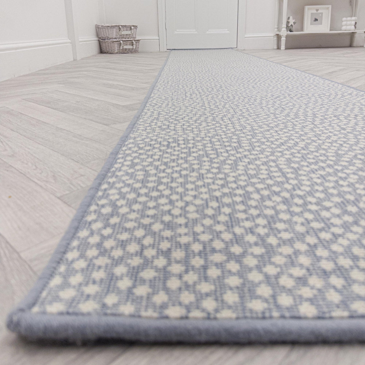 Maddox Cheetah Sky Rug Runner