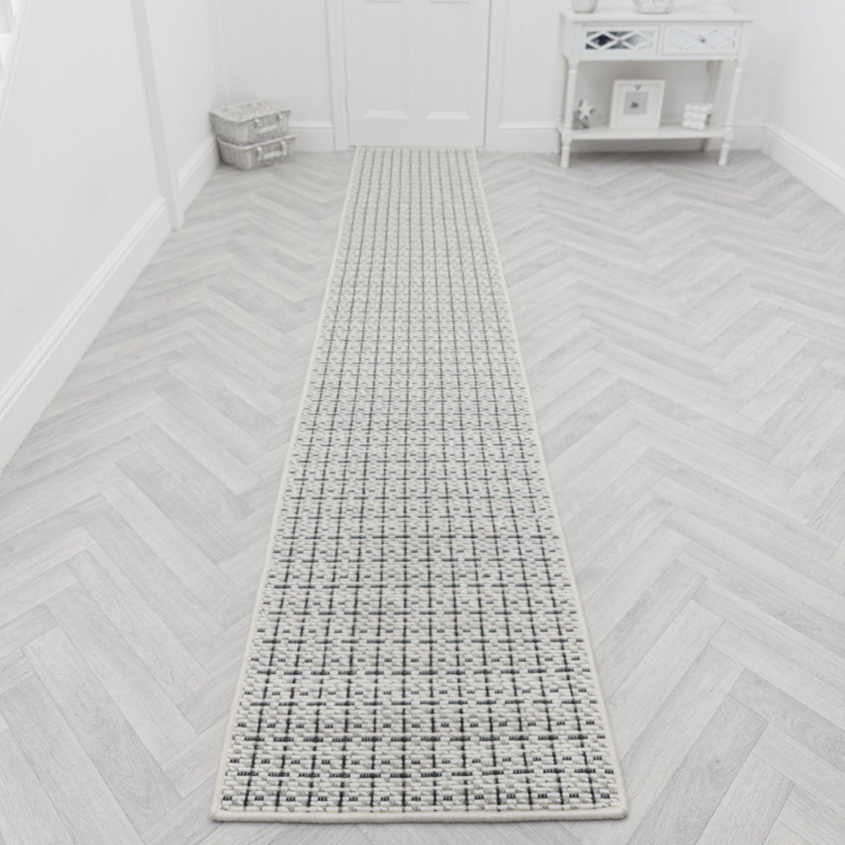 Madin Domino Rug Runner
