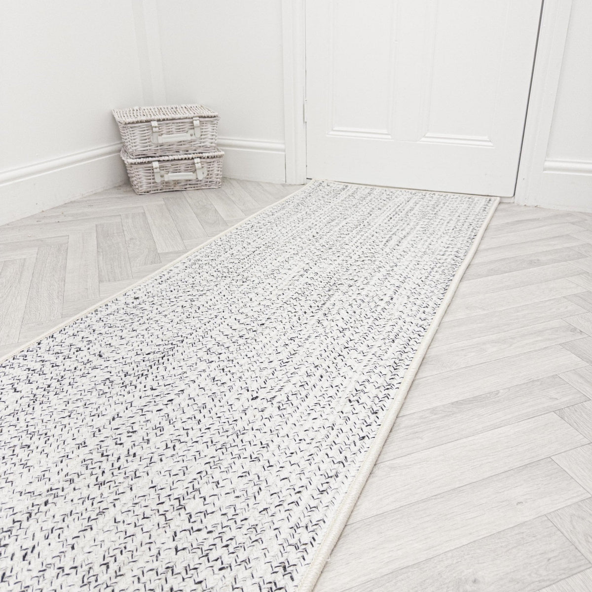 Soliman Bay Onyx Rug Runner