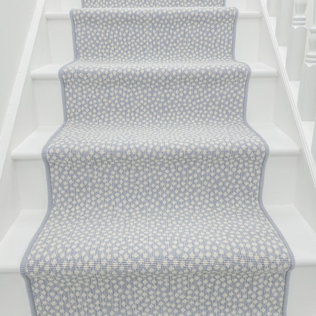 Maddox Cheetah Sky Stair Runner