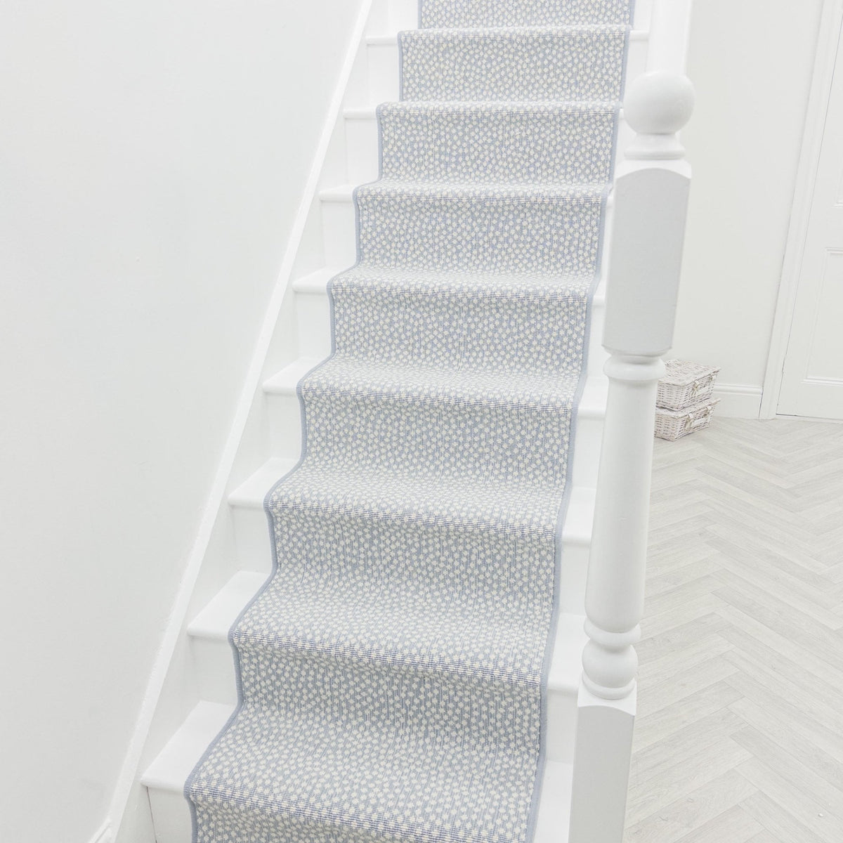 Maddox Cheetah Sky Stair Runner