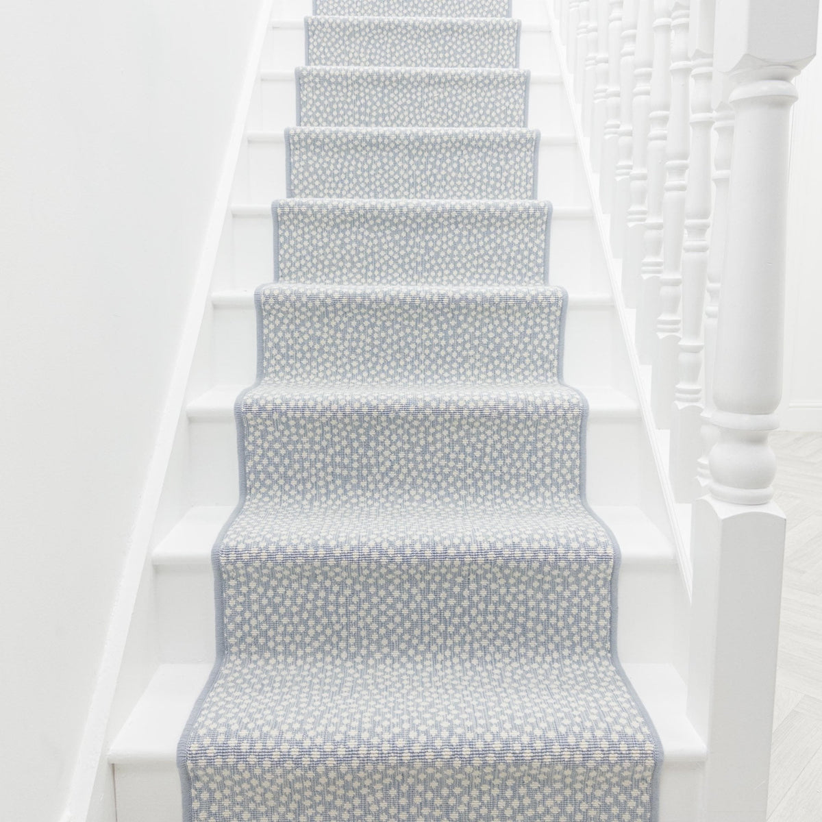 Maddox Cheetah Sky Stair Runner