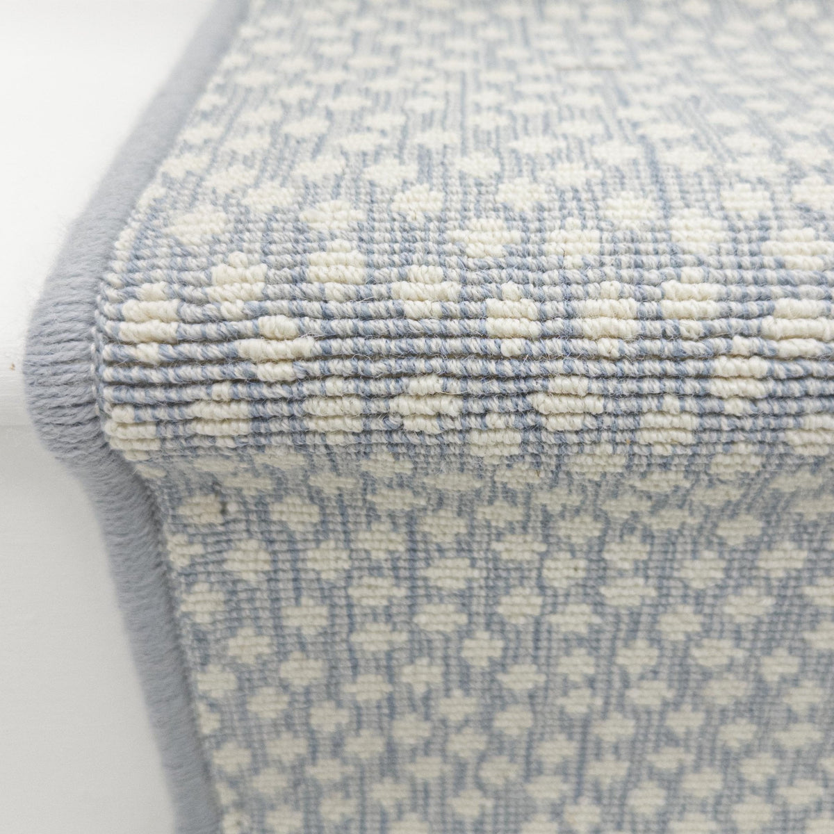 Maddox Cheetah Sky Stair Runner