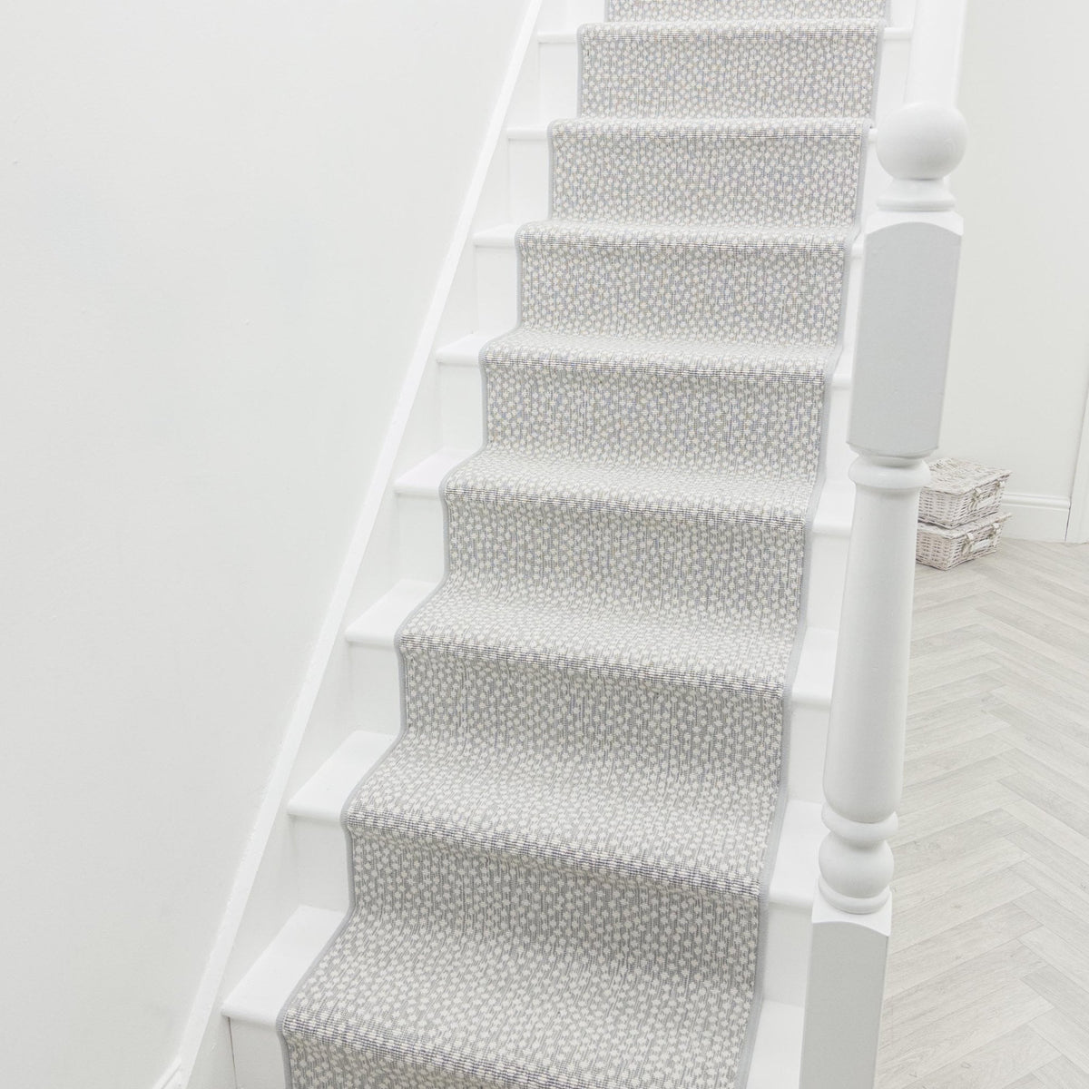 Maddox Cheetah Cloud Stair Runner