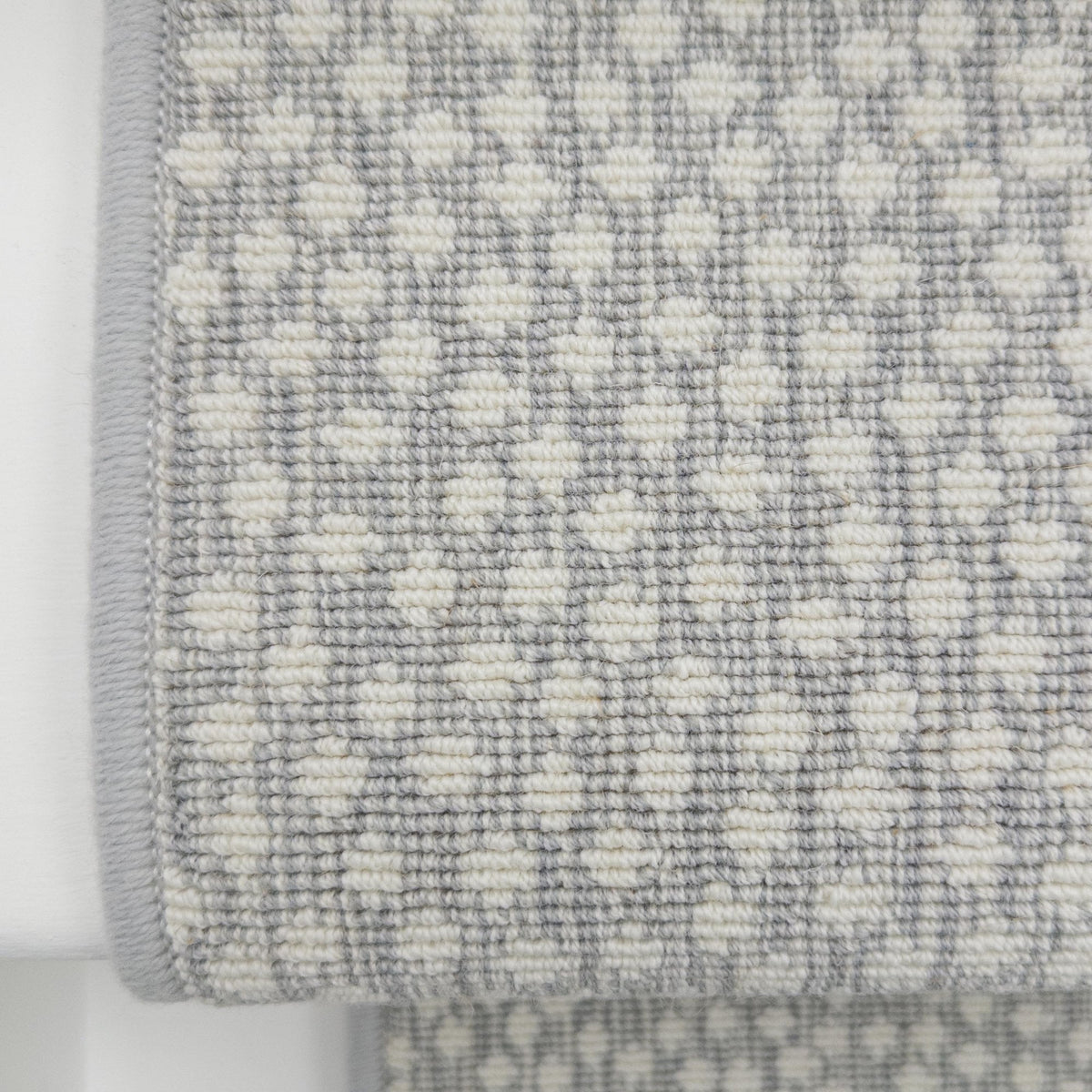 Maddox Cheetah Cloud Stair Runner