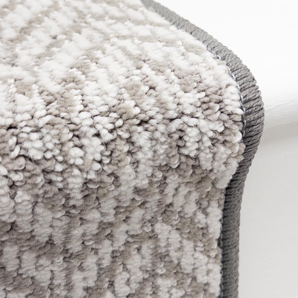 Apex Oyster Stair Runner
