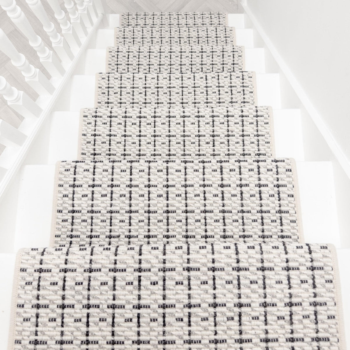Madin Domino Stair Runner