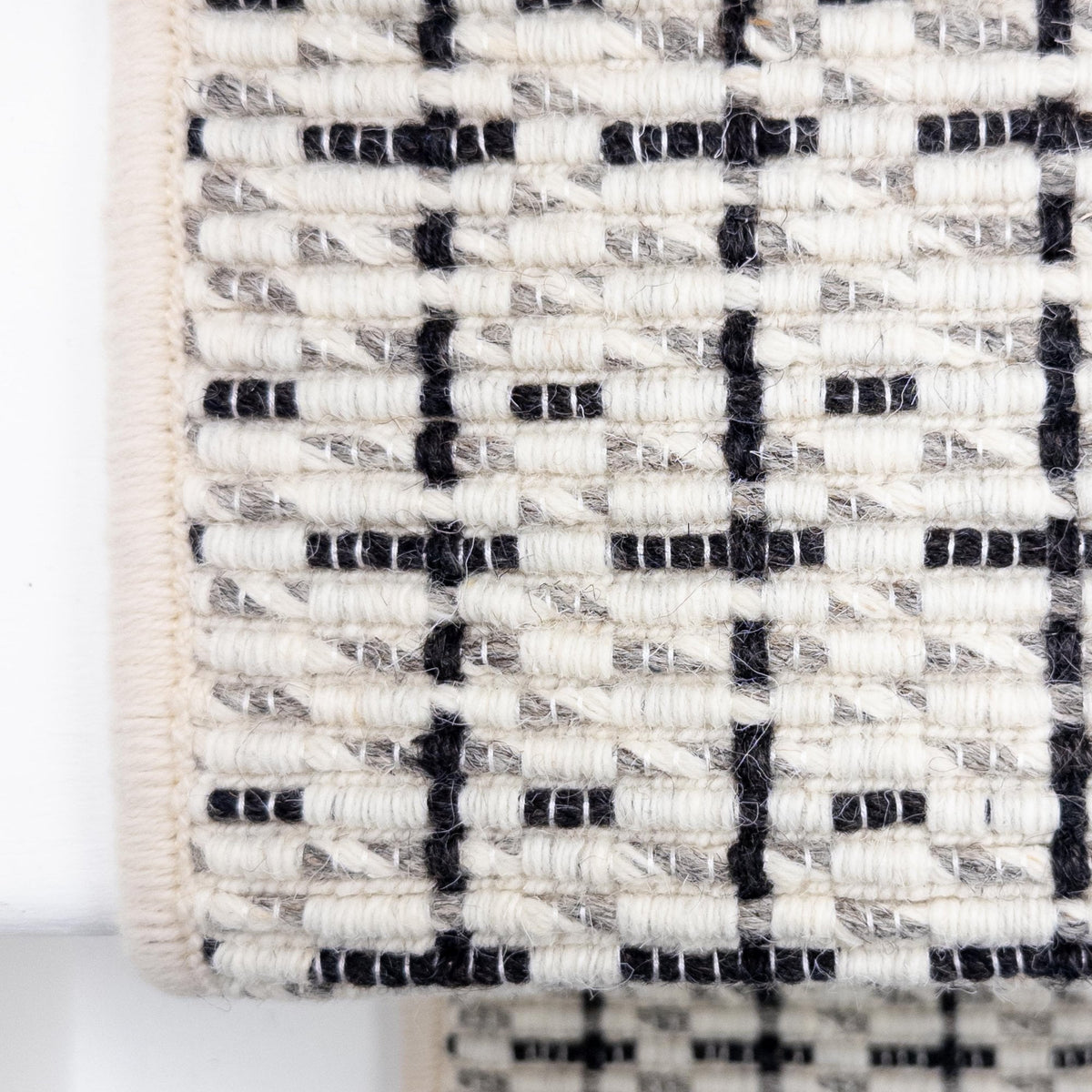 Madin Domino Stair Runner