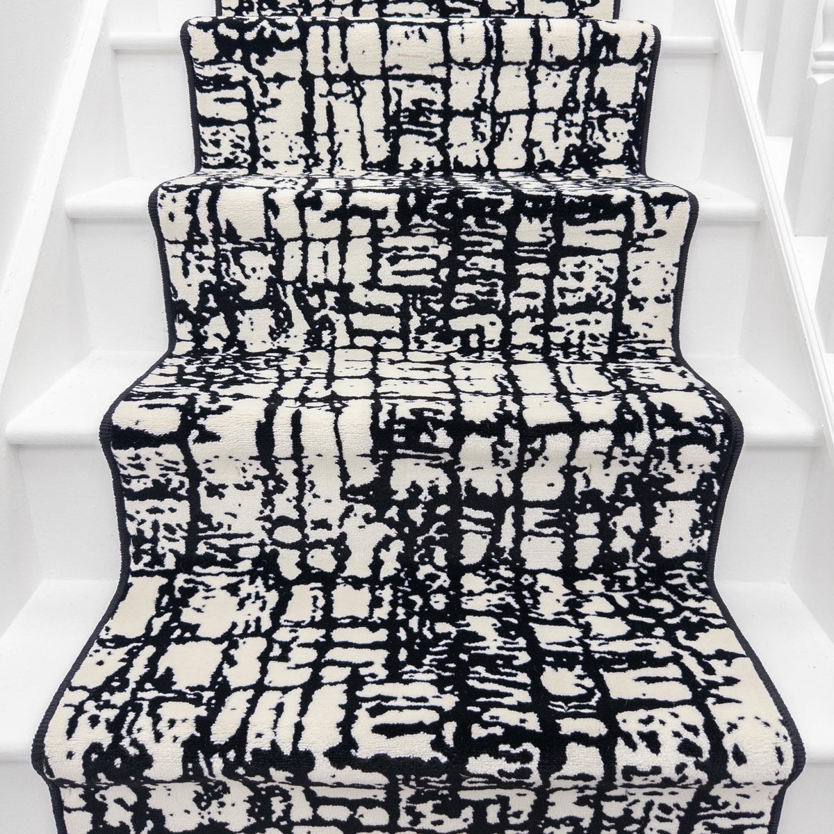 Gotham City Onyx Stair Runner