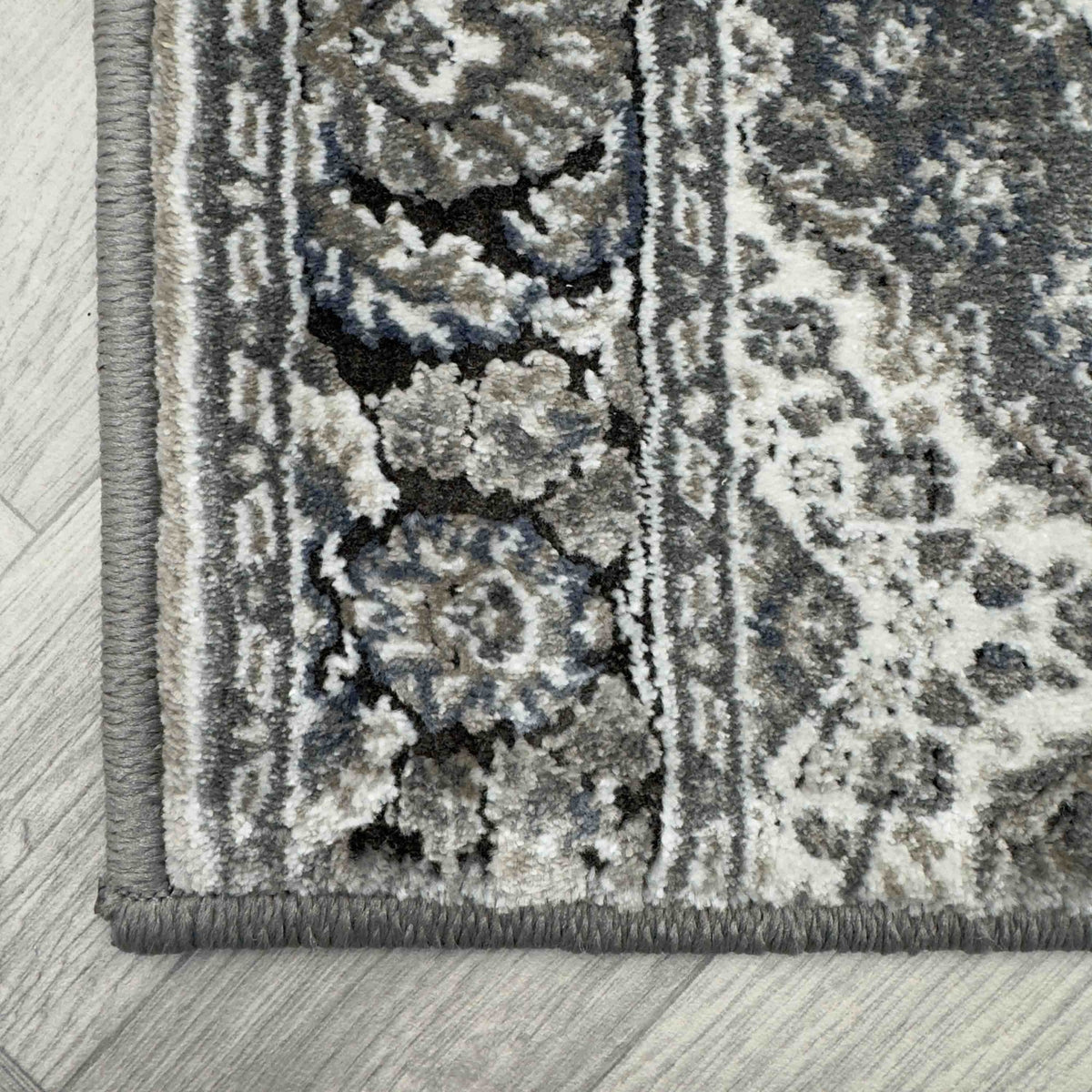 Lochan Chalk-Gunmetal Sample