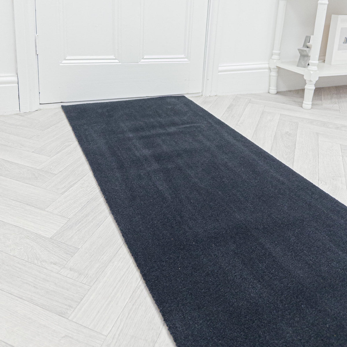 Basics Grey 211004  Hall Runner