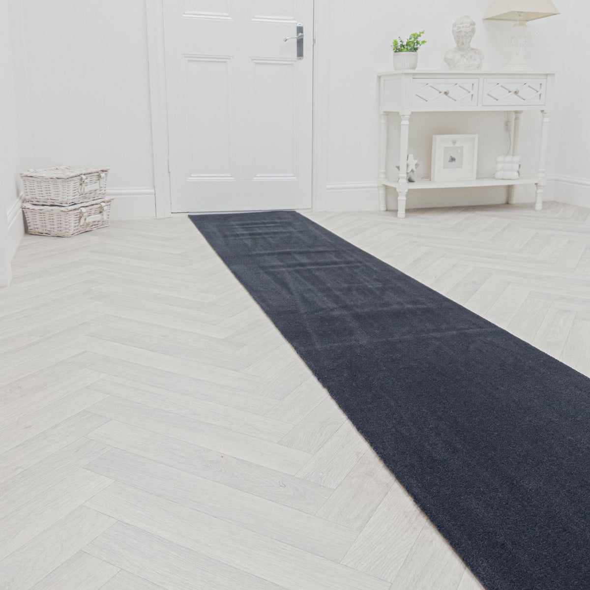 Basics Grey 211004  Hall Runner
