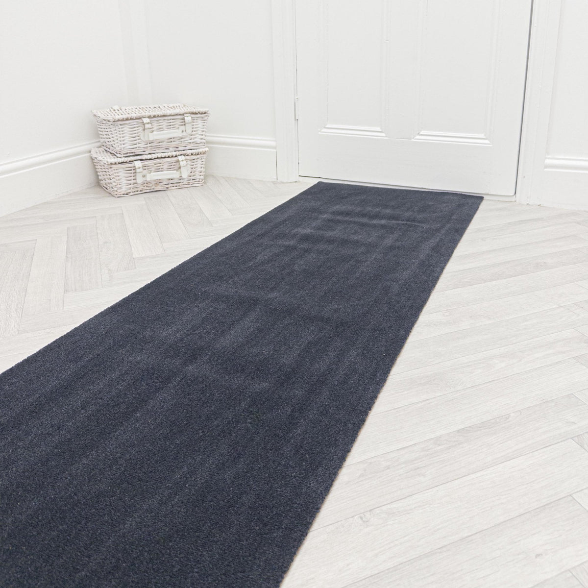 Basics Grey 211004  Hall Runner