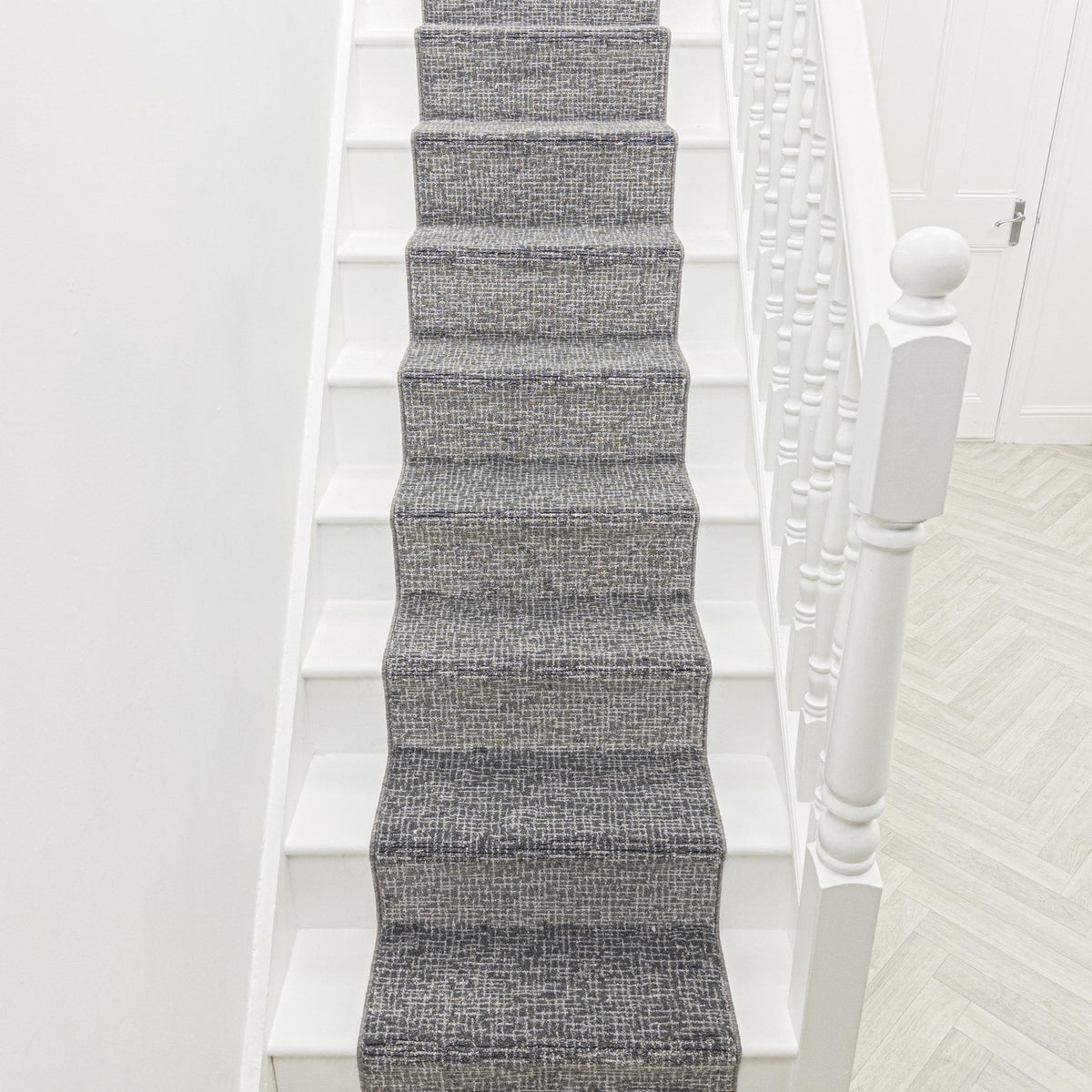 Eastern Treasures Grey View Stair Runner