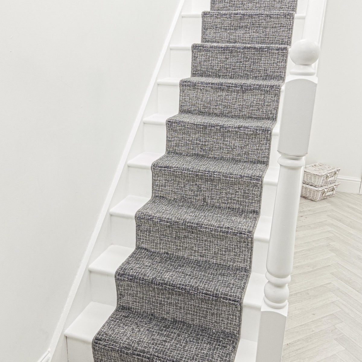 Eastern Treasures Grey View Stair Runner
