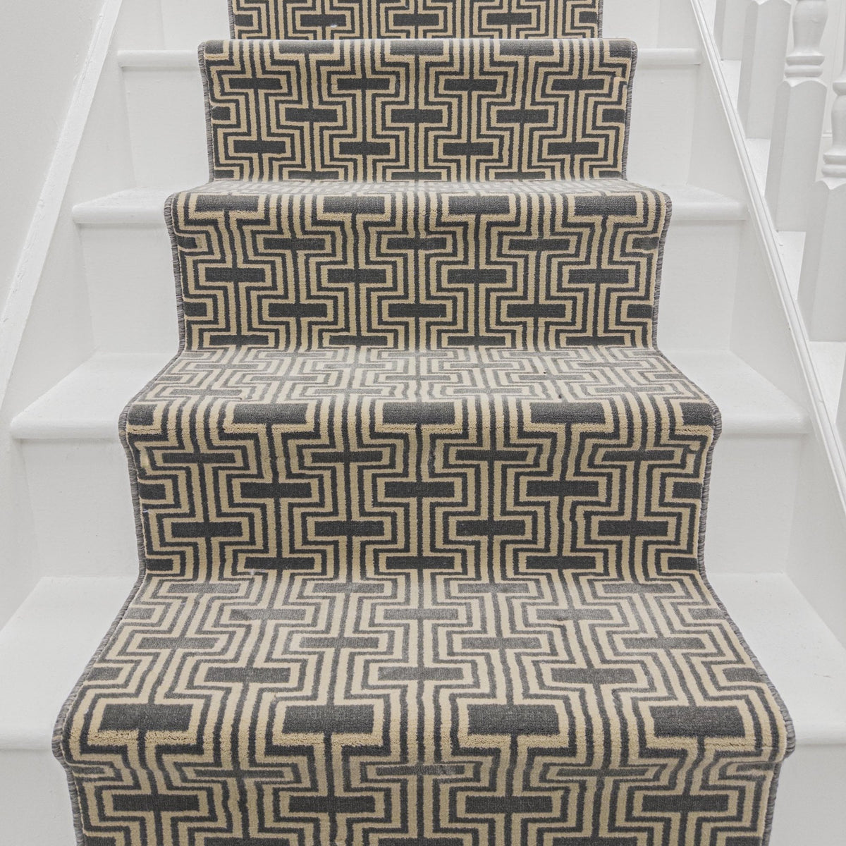 Regents Modern The City Stair Runner
