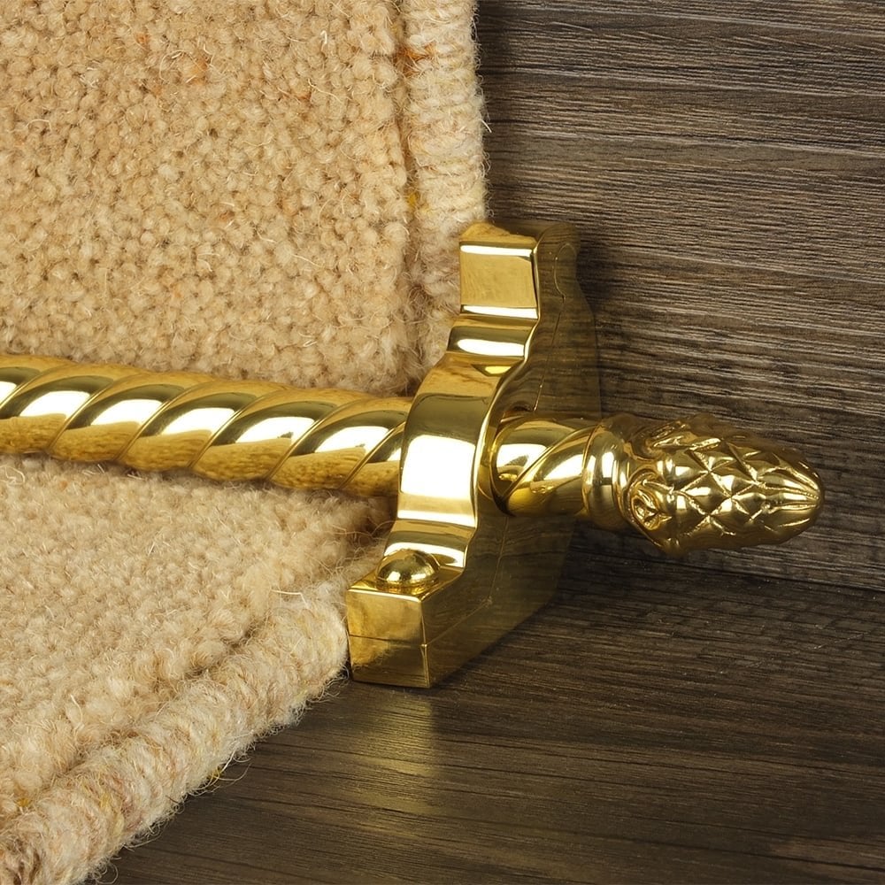 Country Brass Finish Sherwood Spiral Sample