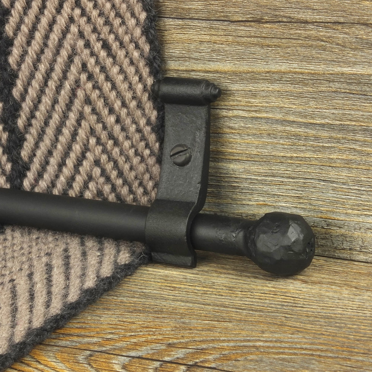 Blacksmith Black Ball Plain Sample
