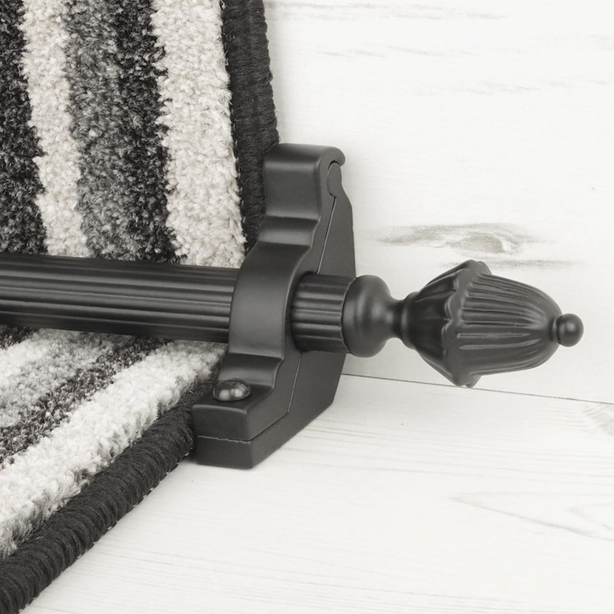 Eastern Promise Black Dubai Reeded Sample
