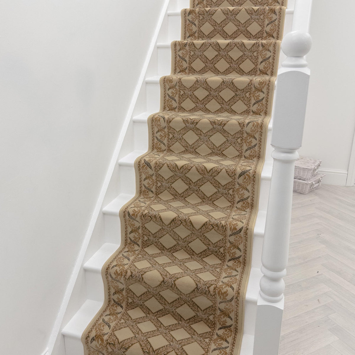 Garden Trellis Alabaster Stair Runner